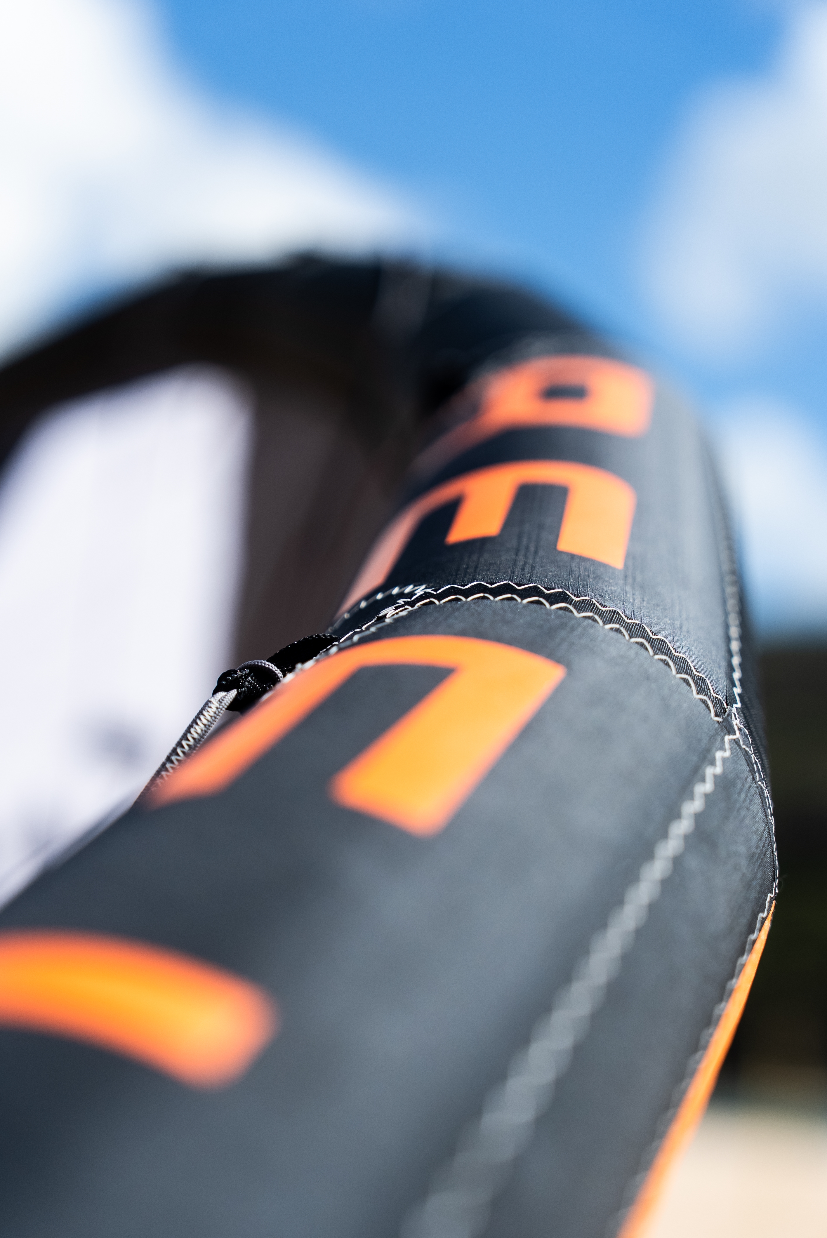 Ozone Reflex leading edge detalje og logo